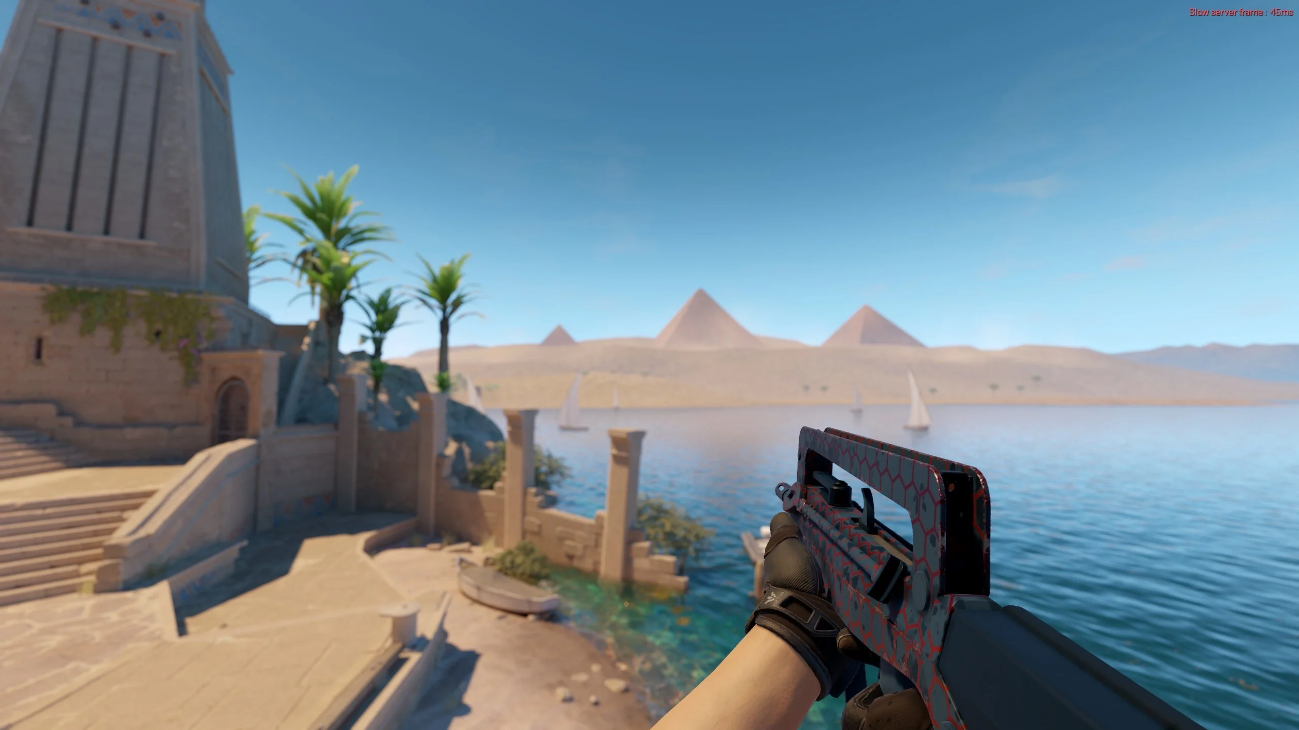FAMAS | Hexane - CS2 skin screenshot 1