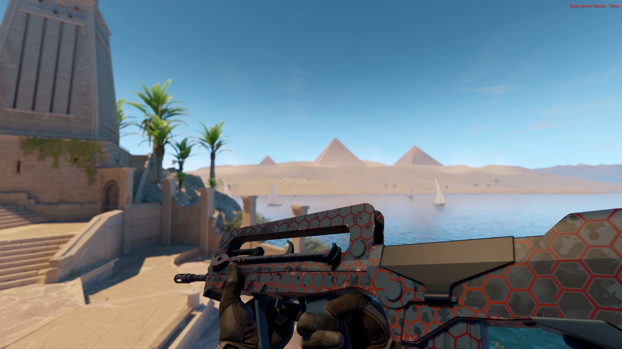 FAMAS | Hexane - CS2 skin screenshot 2