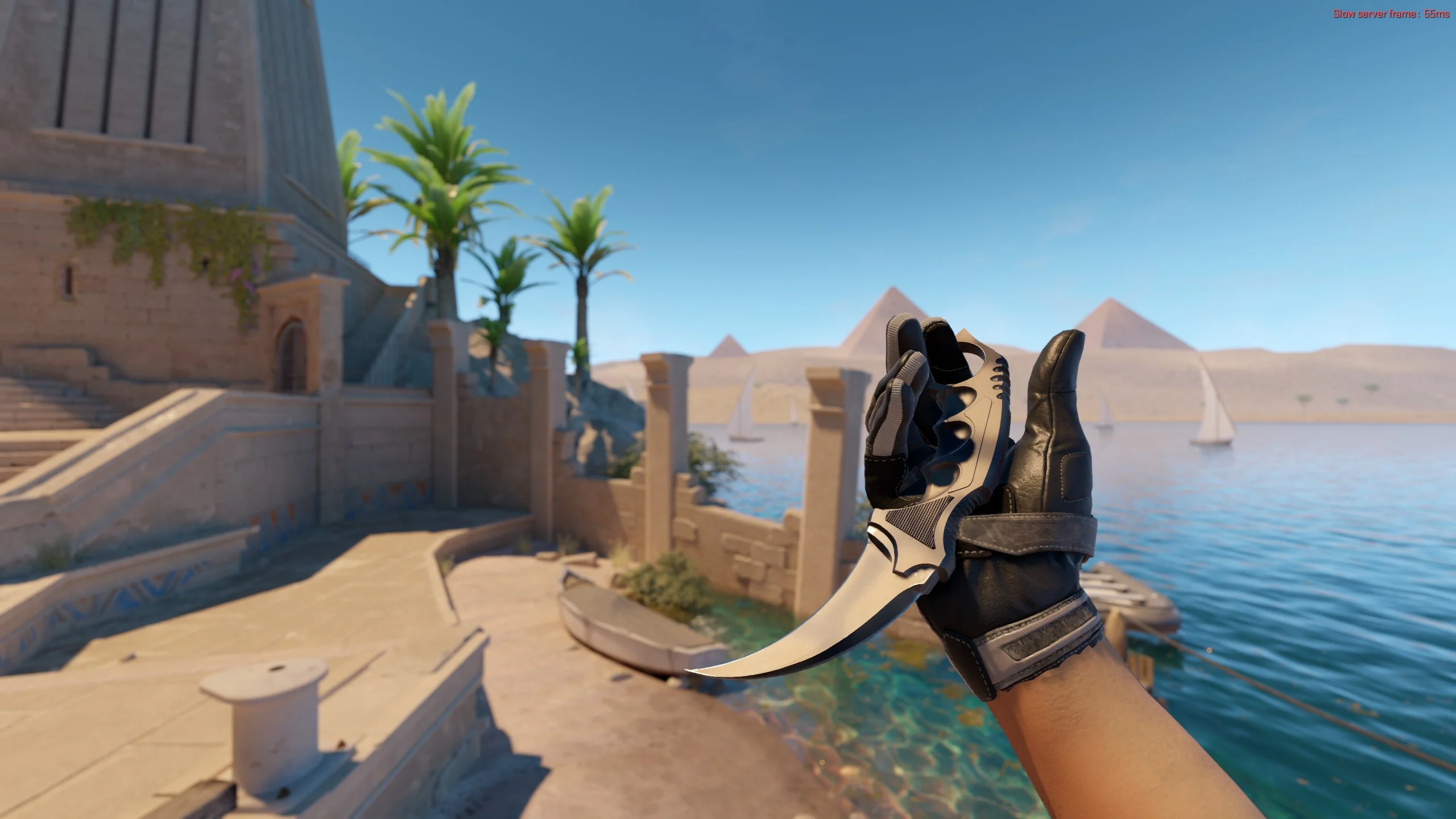 ★ Moto Gloves | Smoke Out - CS2 skin screenshot 2