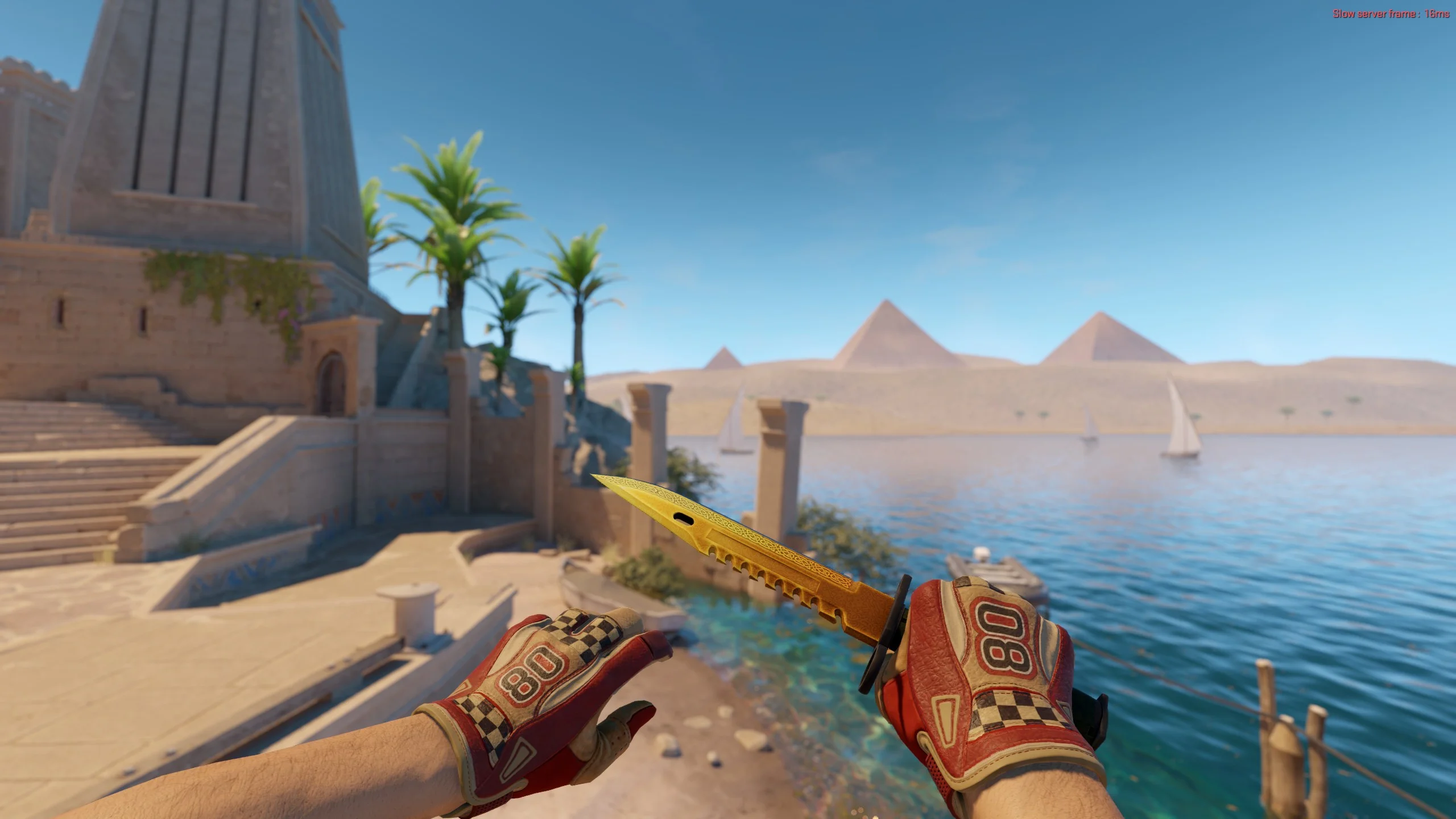 ★ Sport Gloves | Red Racer - CS2 skin screenshot 1