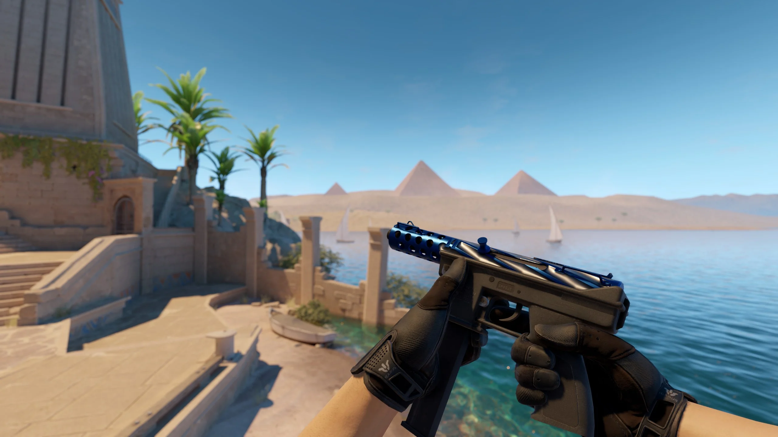 Tec-9 | Titanium Bit - CS2 skin screenshot 2