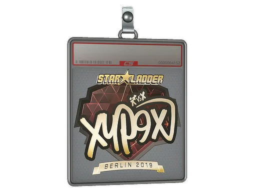 Klistermärkesfodral | Xyp9x (Guld) | Berlin 2019